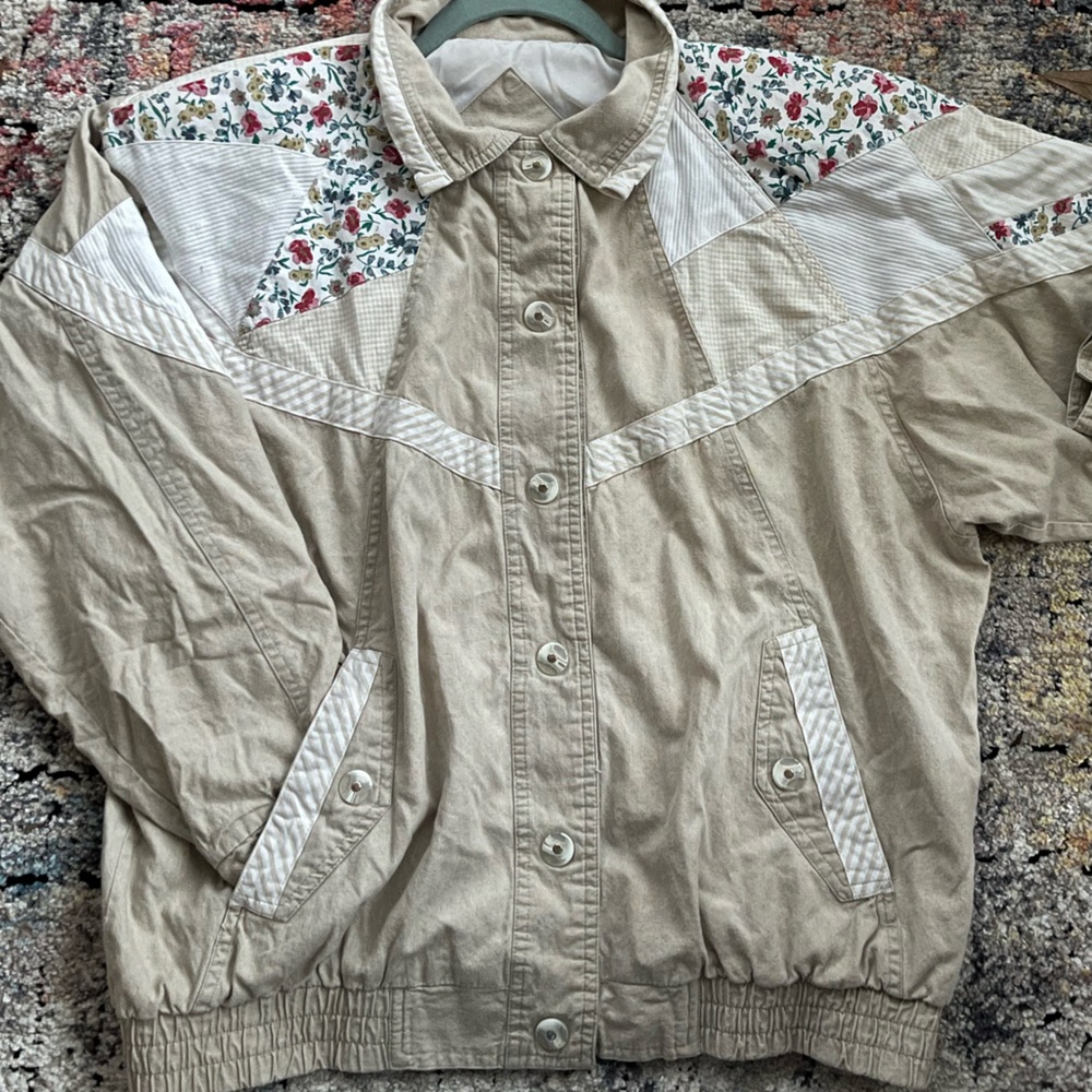 stony brook patched tan and white floral warm button down jacket